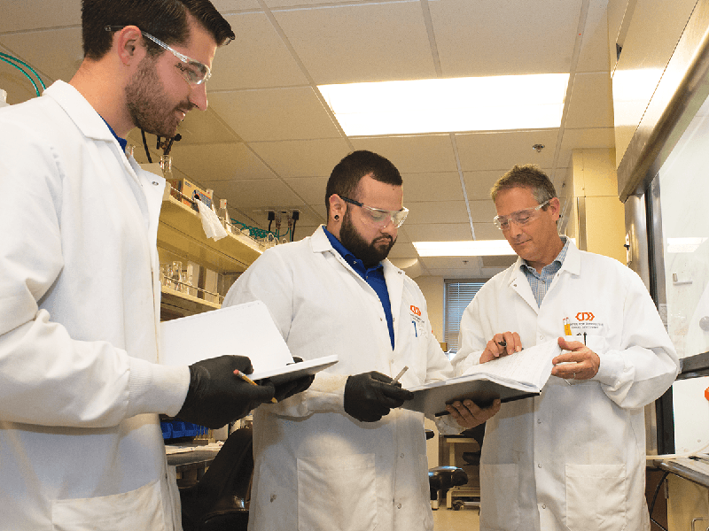Stanton McHardy (right) leads the UTSA Center for Innovative Drug Discovery, studying new cancer treatments.