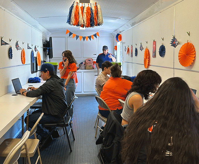 UTSA debuts Mobile Go Center to support students’ fall college application process