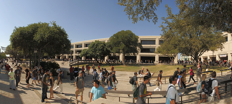 UTSA Year in Review, No. 5: Record number of students hit the books at ...